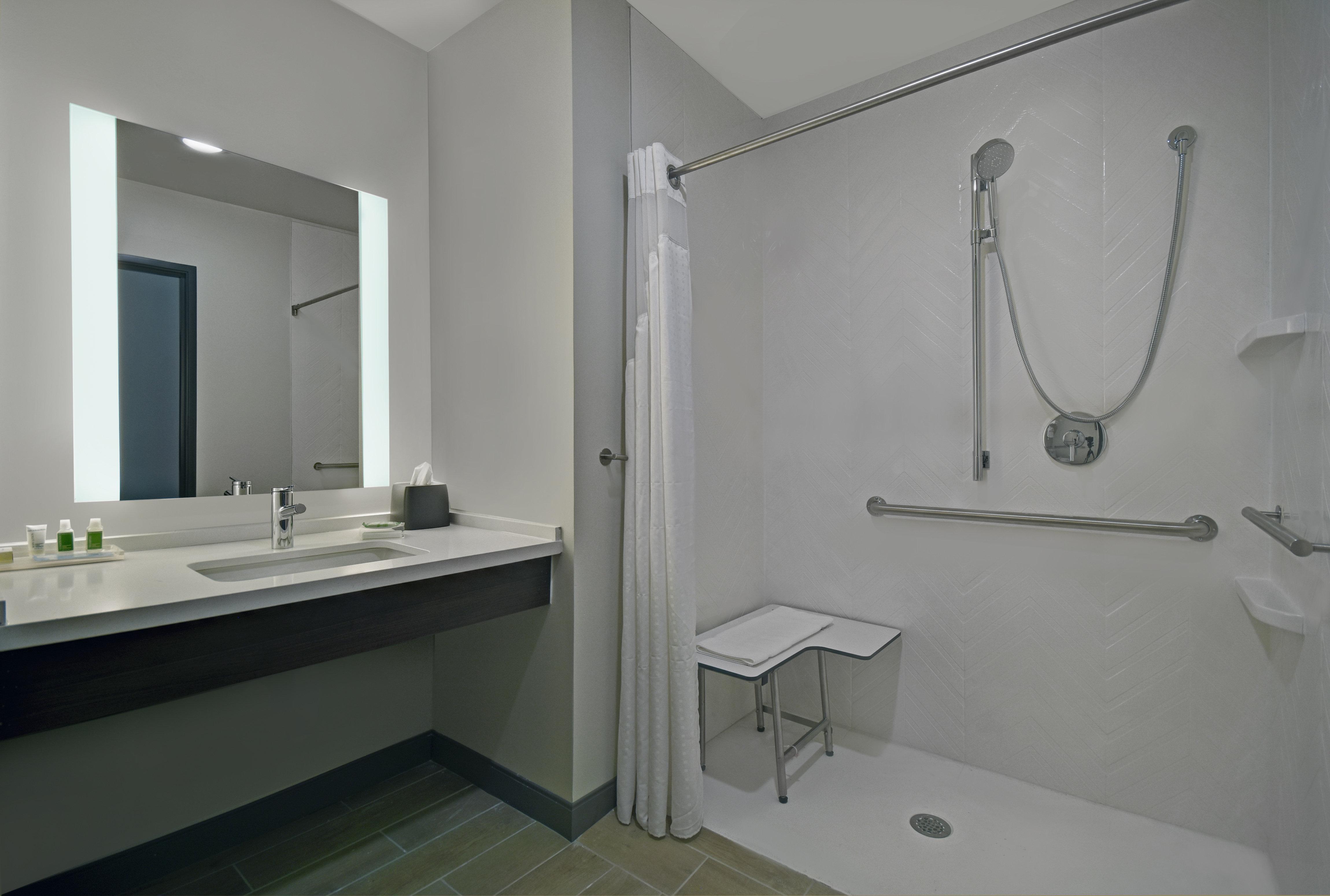 Holiday Inn Grand Rapids North - Walker By Ihg Exterior photo