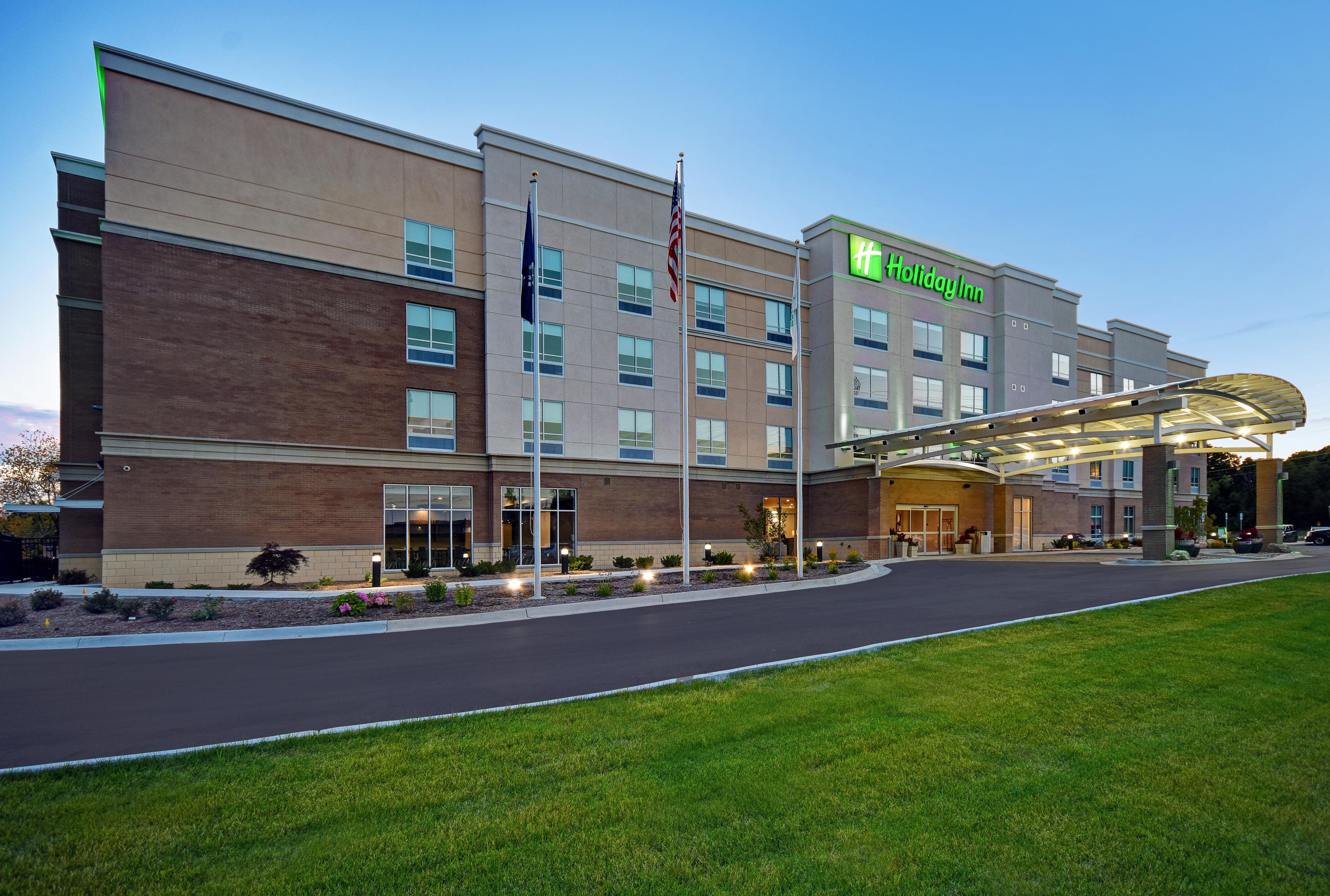 Holiday Inn Grand Rapids North - Walker By Ihg Exterior photo